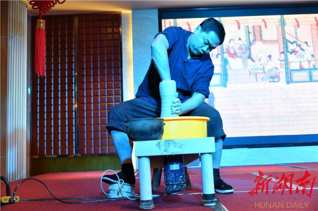 ˵��: http://s.image.hnol.net/x/640x0/auto/http:/img1.voc.com.cn/UpLoadFile/2019/01/27/201901272227546321.jpg