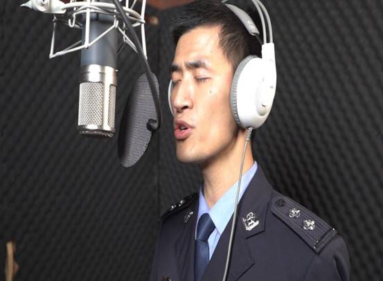 9ddcf9e858754bdaf35e7796ef52003